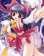 パンツではなく褌だから大丈夫だ、問題ない。そして俺は巫女のわきを、