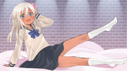 制服LO