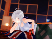 ポッキーをくわえて微笑むハクさん