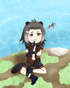 かじった木が歯に挟まり、なかなか取れなくて不機嫌なビーバー殿