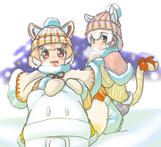 雪遊びイエイヌちゃんとイエネコちゃん