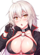 な、なにジロジロ見てんのよ...///
