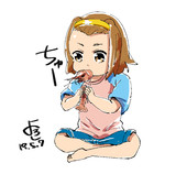 エビの味噌を吸う律っちゃん