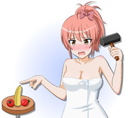 バナナとミニトマトで謎の練習をする城ヶ崎美嘉