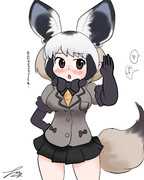 あやしい音を聞き取るオオミミギツネちゃん