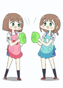 キャベツを分け合う杵崎ほまれちゃんと杵崎あかねちゃん