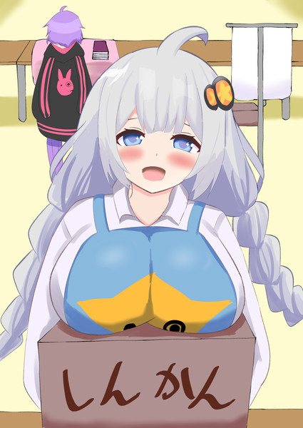 サークル設営するあかりちゃん