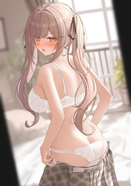 そこの変態さん…見てるのバレてますよ