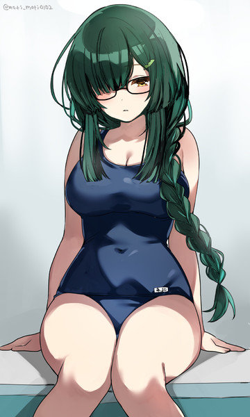 メカクレ眼鏡スク水ずんちゃん