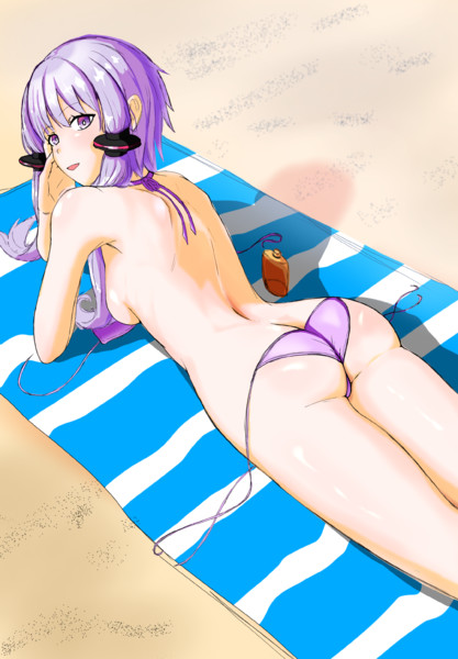 水着ゆかりさん(背面)