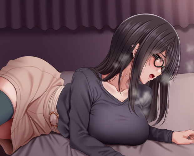 ベッドに横たわり身構える女子大生