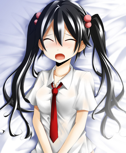 Ngagolak 女の子 イラスト 黒髪