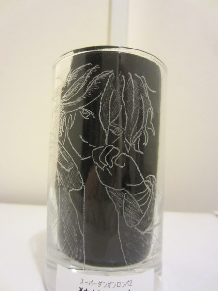 スーパーダンガンロンパ2の狛枝凪斗のガラス彫刻