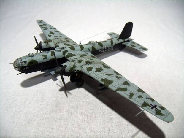 迷爆撃機で逝こう！【He177 重爆撃機】 / リッド（川嶋信慶） さんのイラスト ニコニコ静画 (イラスト)