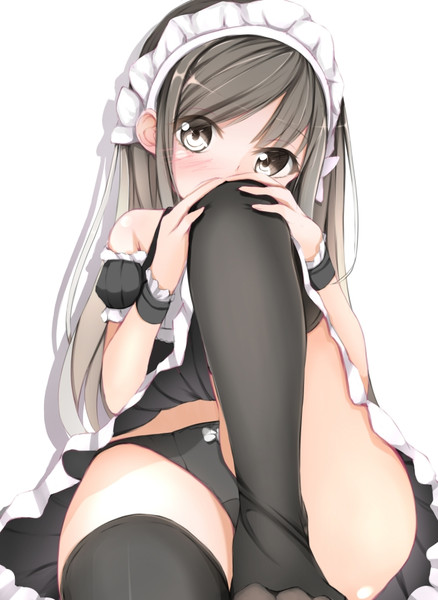 もしメイドが膝を抱えてこちらを見つめていたら 茉莉花 さんのイラスト ニコニコ静画 イラスト