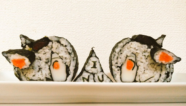 恵方飾り巻き寿司と化したINU