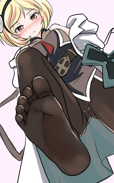 ドクタージータちゃんに足で踏んでもらう アカバシ さんのイラスト ニコニコ静画 イラスト