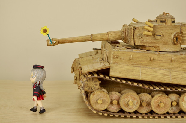 逸見のためにお花摘んできたけど 気がついてもらえないティーガー戦車 かわぐつや さんのイラスト ニコニコ静画 イラスト